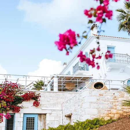 Luxury La (adults Only) * Chorto