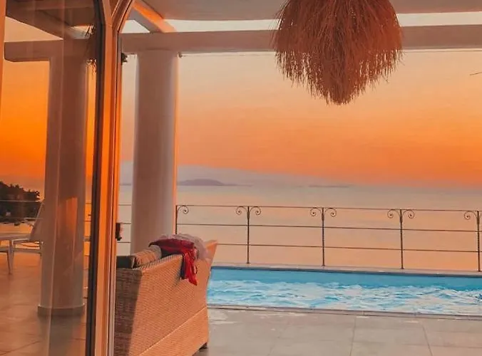 Luxury La (adults Only) *