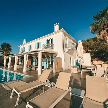 Luxury La (adults Only) Lejlighed Khórto