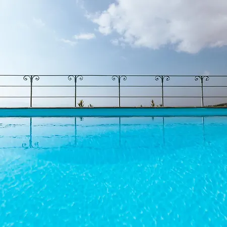 Luxury La (adults Only) Appartamento Chorto