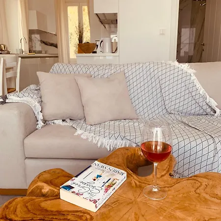 Luxury La (adults Only) *