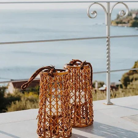 Luxury La (adults Only) * Khórto